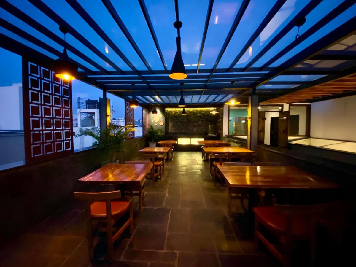 Aura Corporate Suites Bangalore Esterno foto